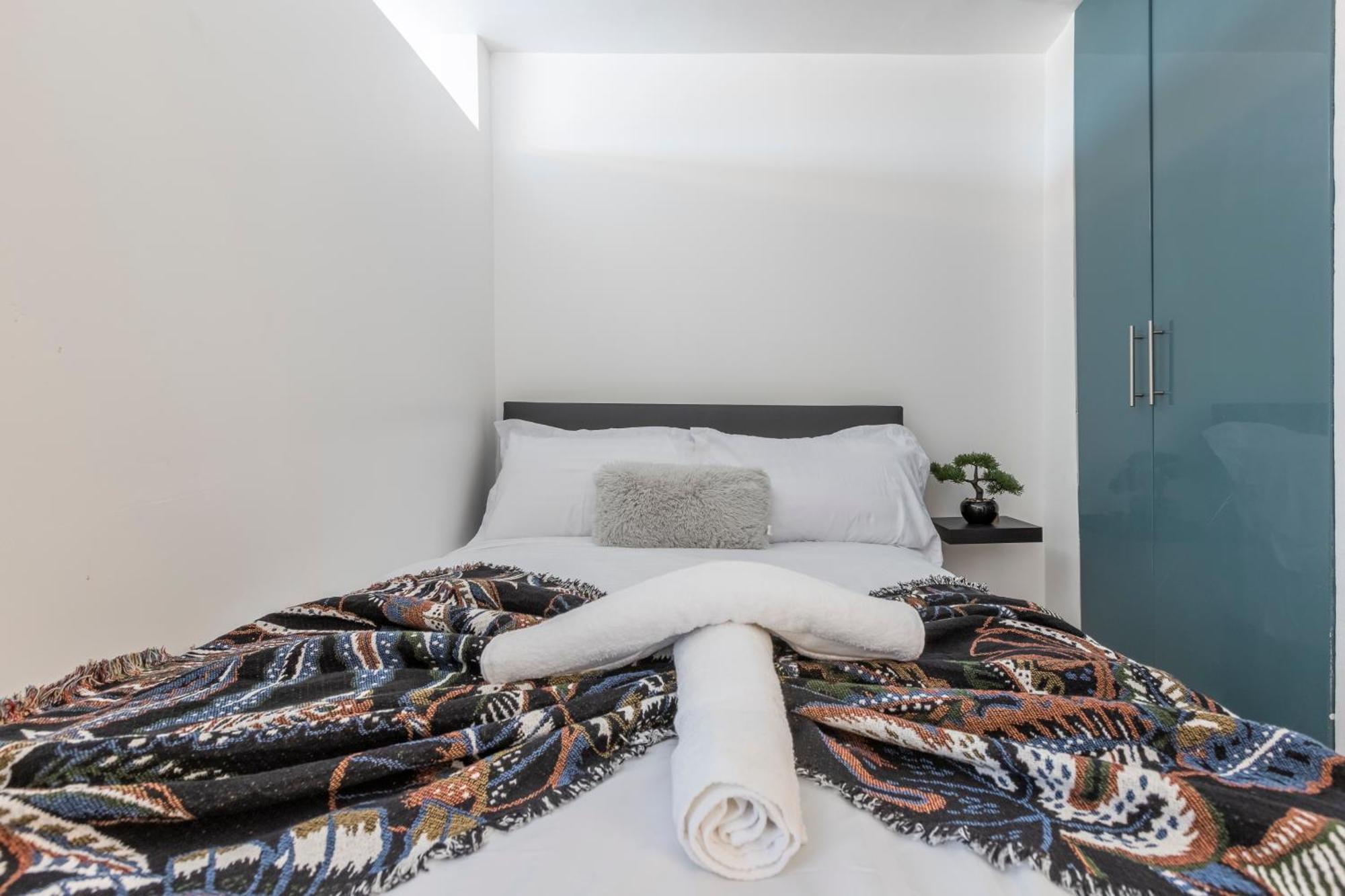 Shepherds Haven Luxury 4 Bed Flat With Self Check In Appartamento Londra